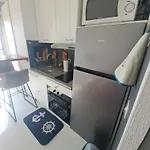 Vue De Face Royale Au Coeur De Barcares Village Face A La Tres Joli Coquet Renove 2 A 4 Couchages Parking Piscine * Ле Баркарес