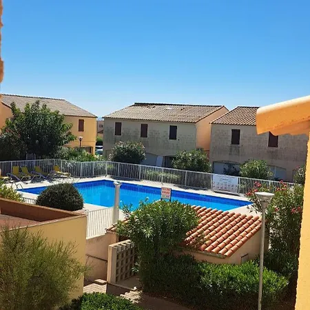 Barcares Village Studio Renove Avec Gout Face A La Plage Principale Vue Mer Superbe Avec Parking Piscine לה ברקרה