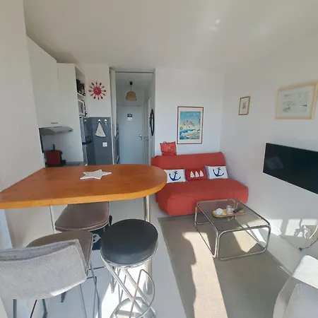 Barcares Village Studio Renove Avec Gout Face A La Plage Principale Vue Mer Superbe Avec Parking Piscine דירה *
