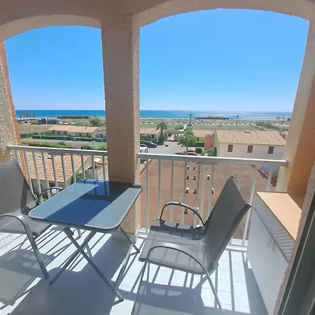 Barcares Village Studio Renove Avec Gout Face A La Plage Principale Vue Mer Superbe Avec Parking Piscine * לה ברקרה