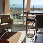 Barcares Votre Long Week-End De Pentecote Au Soleil Joli Studio 4 Couchages Vue Superbe Le Barcarès