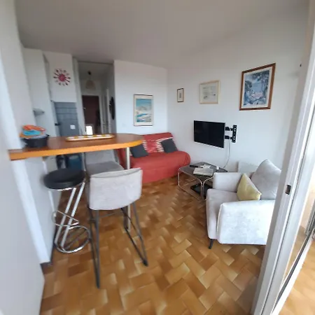 Vue mer exceptionnelle Barcarès en face de la plage au village studio rénové 2-4 couchages parking Appartement *