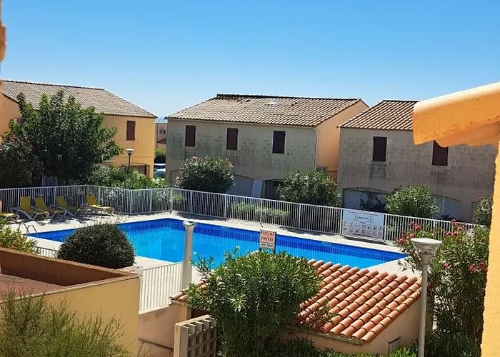 Barcares Village Vue Splendide Face A La Tres Joli Coquet Renove 2 A 4 Couchages Parking Piscine Le Barcarès
