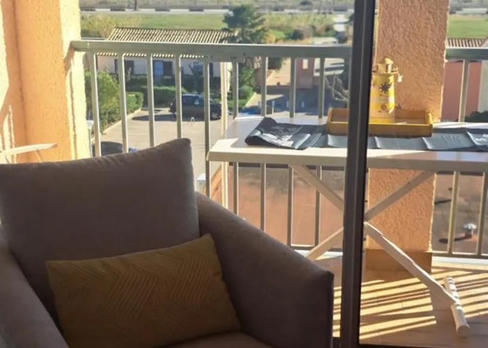 Barcares Village Vue Splendide Face A La Tres Joli Coquet Renove 2 A 4 Couchages Parking Piscine *